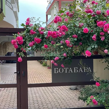 In Botabara דירה *